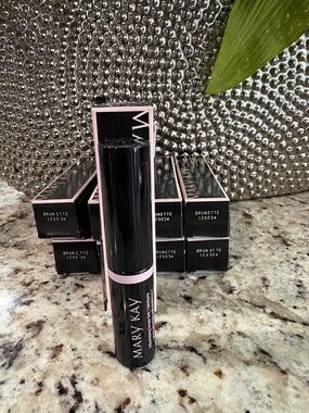 Mary Kay Brunette Volumizing Brow Tint